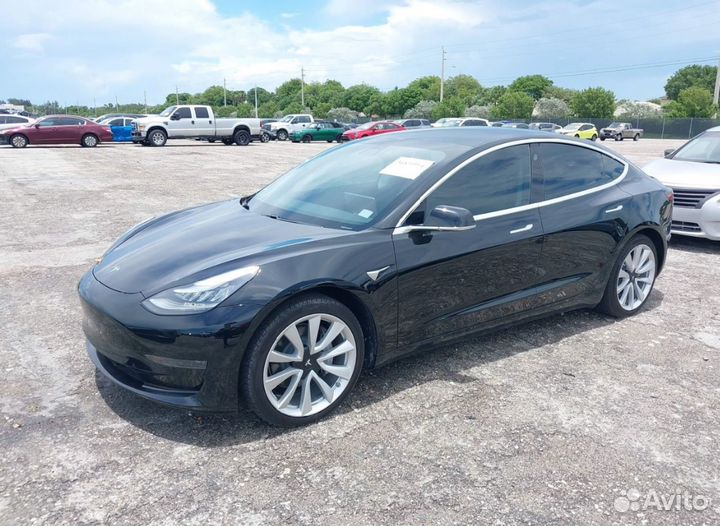 Tesla Model 3 на запчасти