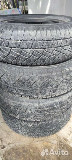 Michelin Latitude Cross 215/70 R16 104H