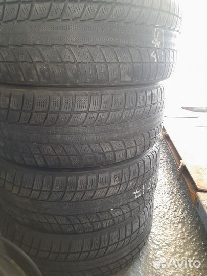 Rotalla RF11 235/65 R17 19F