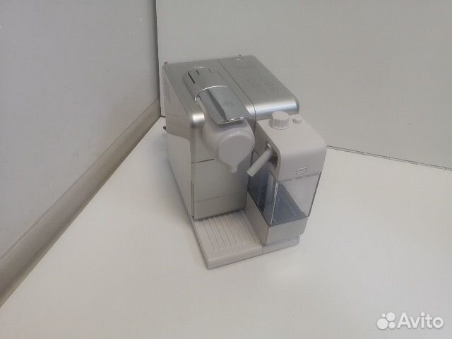 Кофемашина капсульная DeLonghi EN560