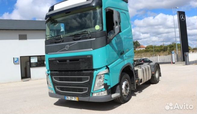 Pазбираем грузовик Volvo FH с 2013
