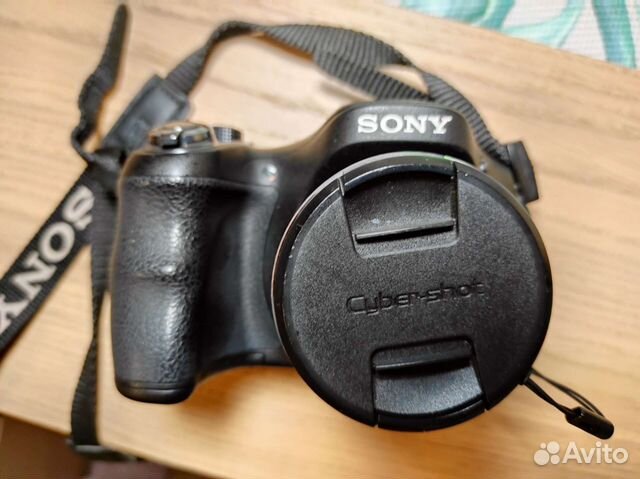 Фотоаппарат Sony DSC-H100