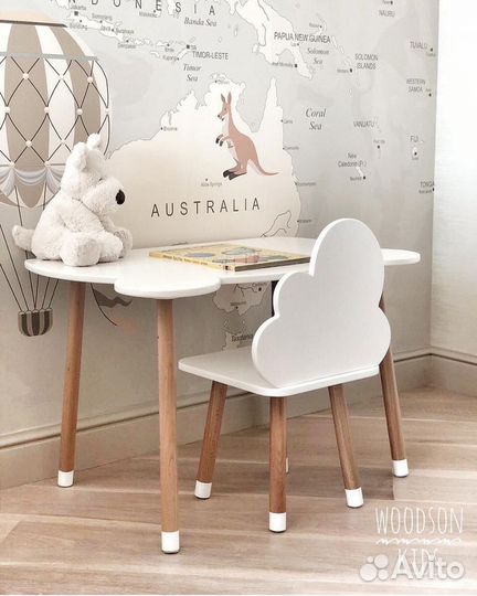 Детский стол и стул На брони