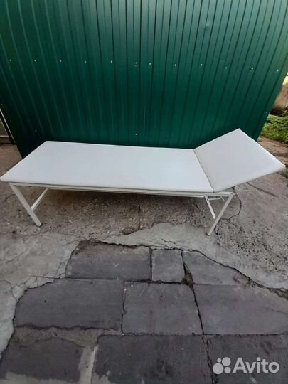 Кушетка медицинская