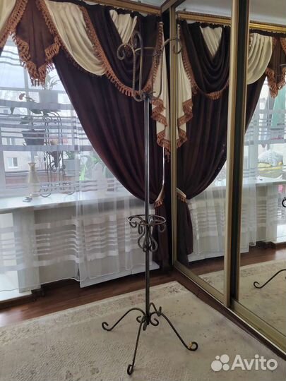 Вешалка напольная