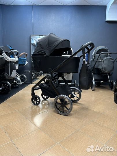 Коляска с рождения Espiro Yoga Black компактная