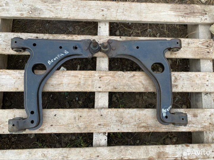 Рычаг подвески передний Opel Vectra B седан X16XEL