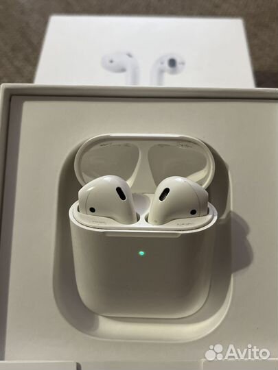 Airpods 2 2019 with wireless charging case