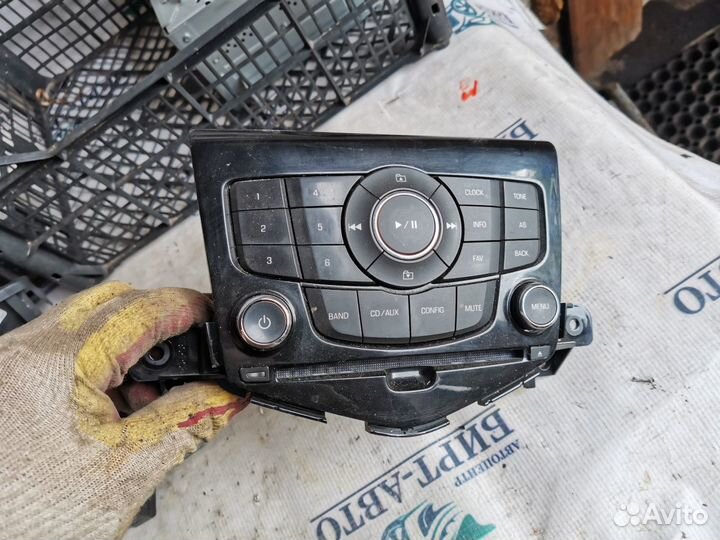 Блок управления магнитолой, радио Chevrolet Cruze