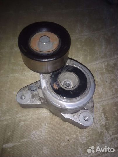 Натяжитель ремня honda accord 7