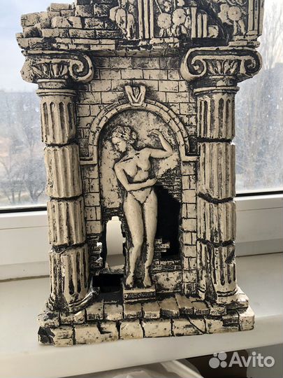 Фигурки для аквариума