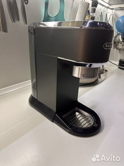 Кофеварка рожковая delonghi