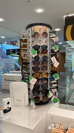 Настольная стойка для очков