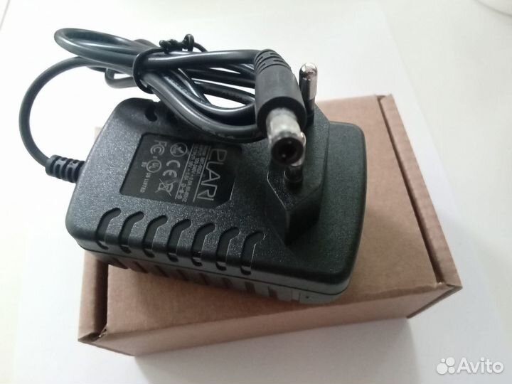 Зарядное устройство Elari SmartBot Lite SBT-002A