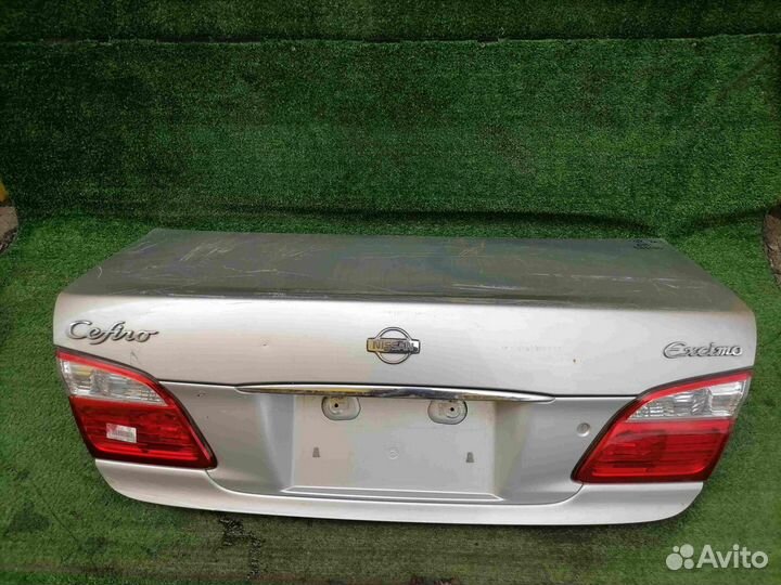 Крышка багажника Nissan Cefiro A33