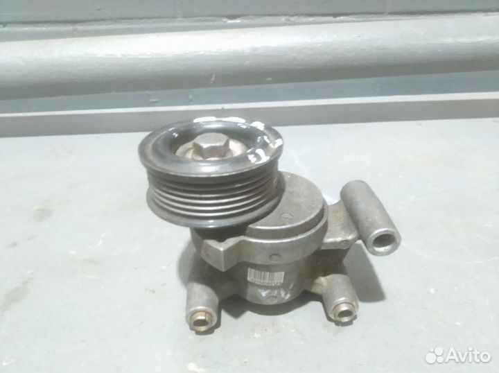 Натяжитель ремня генератора Ford Focus 2 2.0