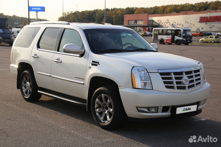 Cadillac Escalade 6.2 AT, 2010, 316 000 км