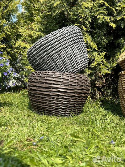 Кашпо для цветов из ротанга