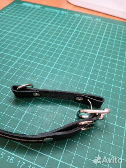 Кожаная шлейка с поводком