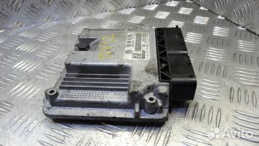 Блок управления двс skoda octavia A5 (11V12PC01)