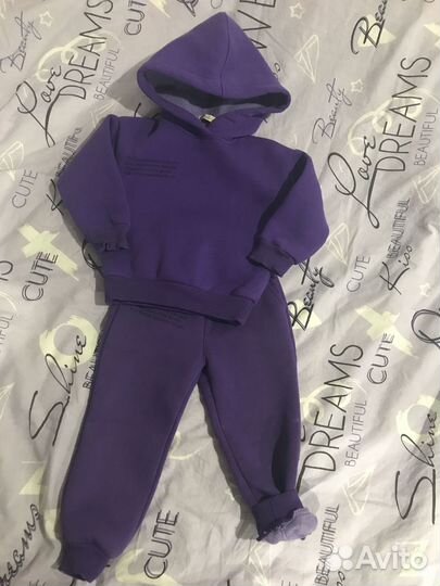 Костюм на флисе для девочки 98р