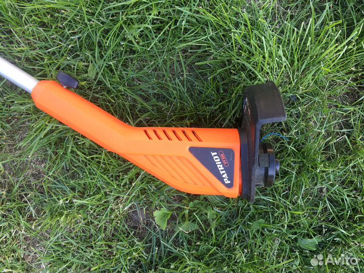 Электрическ й триммер