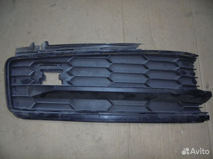 Решетка бампера передняя правая левая Skoda Kodiaq