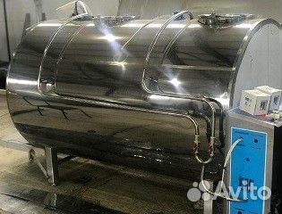 Танк охладитель молока закрытого типа 1000л г897