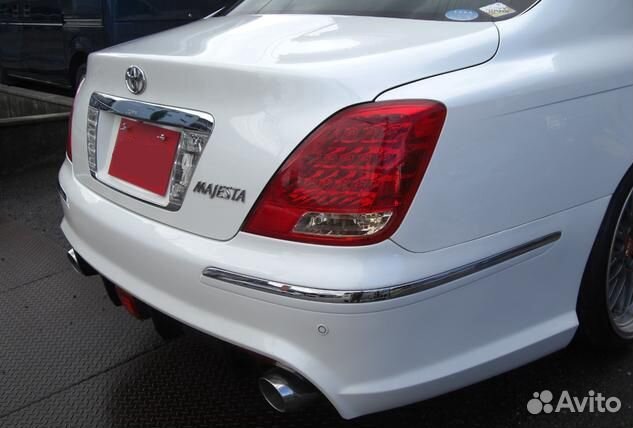 В разборе Toyota Crown Majesta, 2008