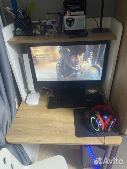 Компьютерный стол