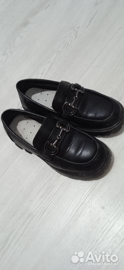 Лоферы женские