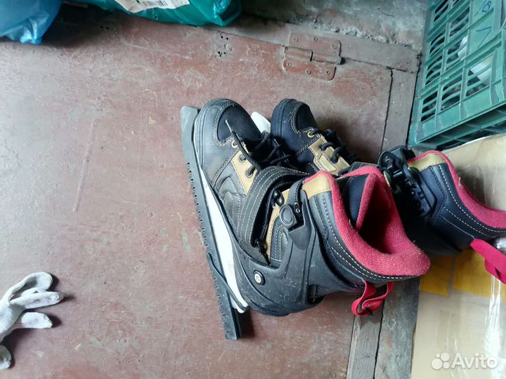 Коньки мужские 40 размер