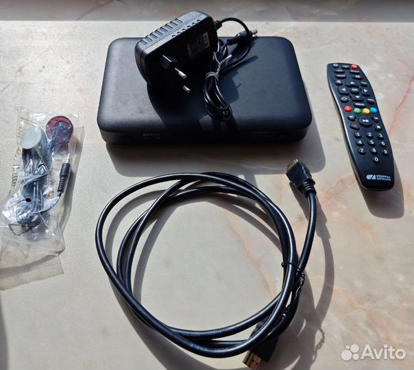 Ресивер триколор GS B523L оплачен до сентября 2024