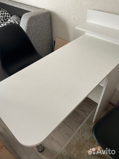 Стол для мастера маникюра бу