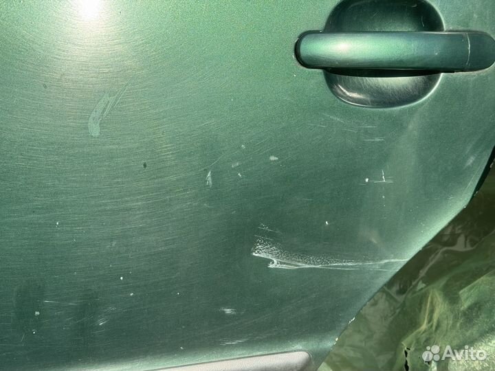 Задняя дверь левая и правая