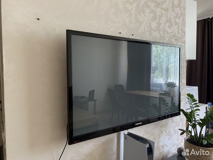 Телевизор samsung