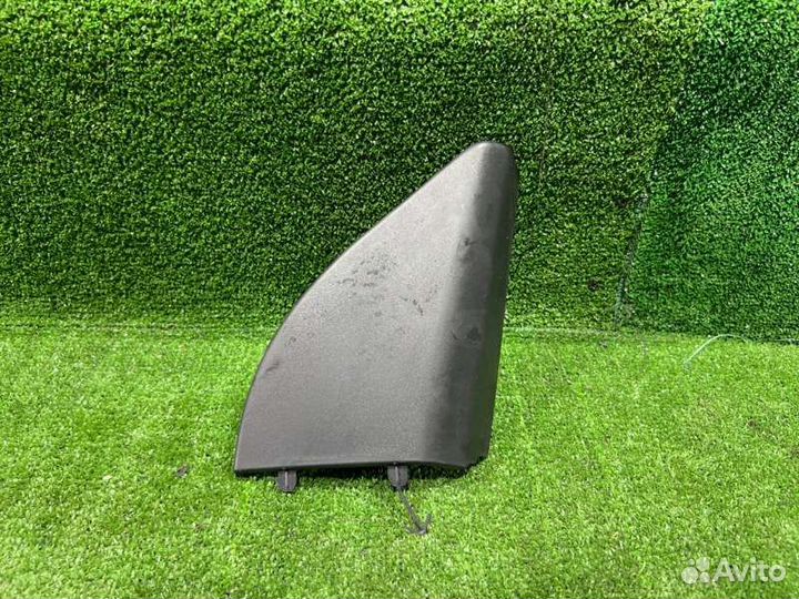 Накладка на зеркало передняя правая Renault Duster