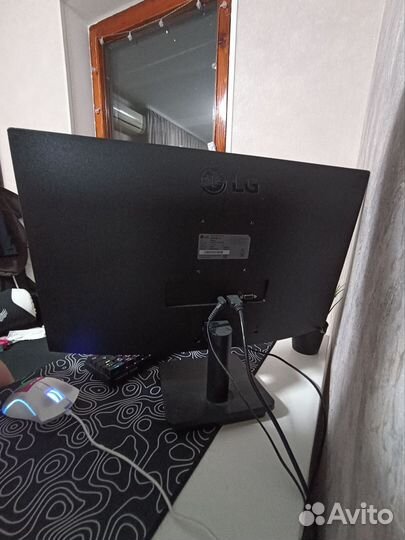 Монитор LG 24MP400