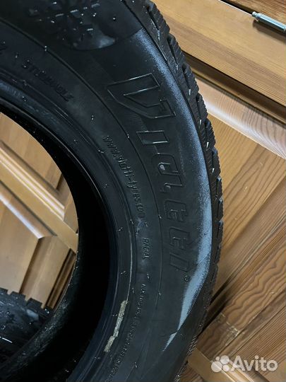 Viatti Brina Nordico V-522 185/70 R14 88T