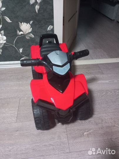 Квадроцикл каталка