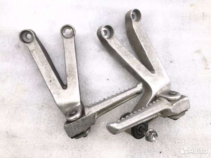 Honda cbr954rr Fireblade пассажирские ножки