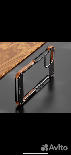 Чехол бамбер на iPhone 11