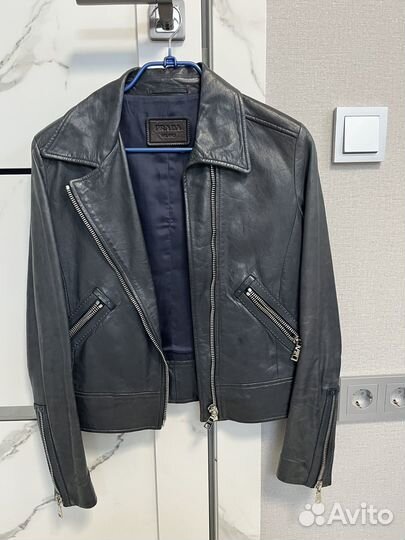 Кожаная куртка prada
