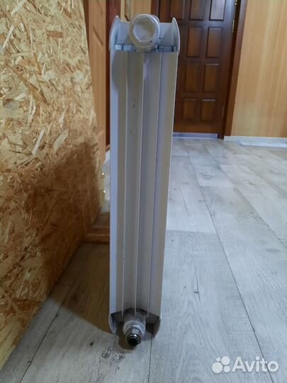 Батарея отопления биметаллическая