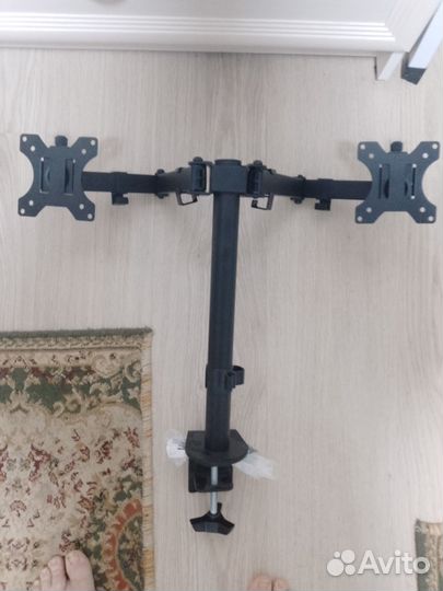 Кронштейн для монитора