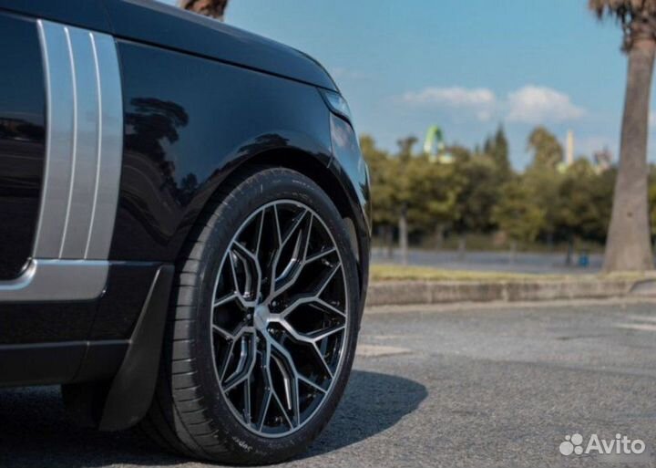 Кованые диски R22 в стиле Vossen Range Rover Vogue