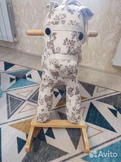 Детская качалка лошадь