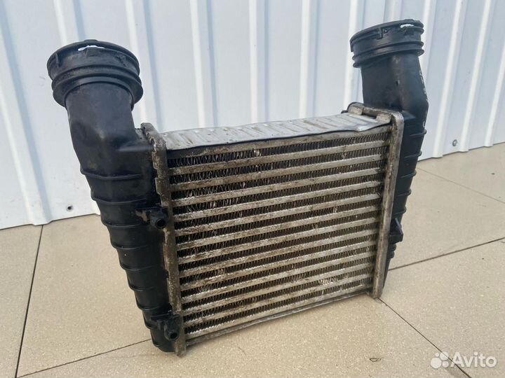 Радиатор интеркулера Volkswagen Passat B5+