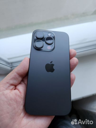 iPhone 15 Pro, 128 ГБ