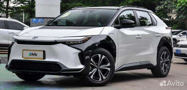 Toyota bZ4X AT, 2022, 20 км